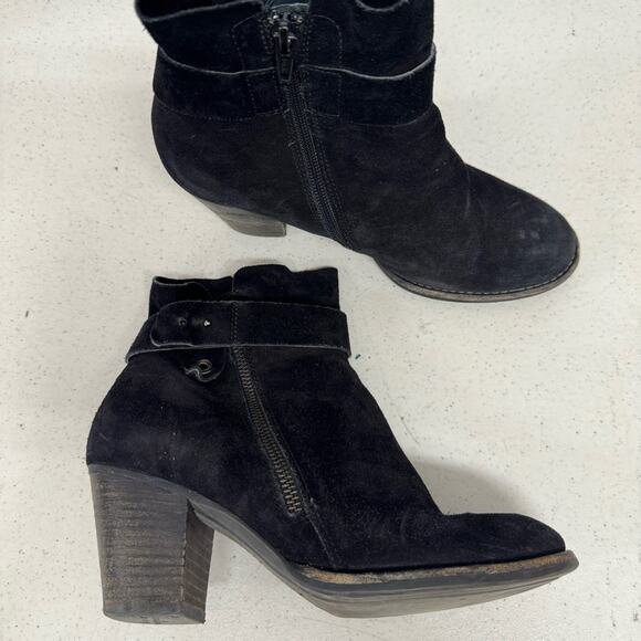 Paul Green Black Suede Stacked Heel Ankle Boots Womens 6.5 Leather Classic Fall - Picture 1 of 12